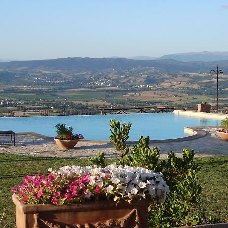La Palazzetta Del Vescovo Guest House Fratta Todina Eksteriør bilde