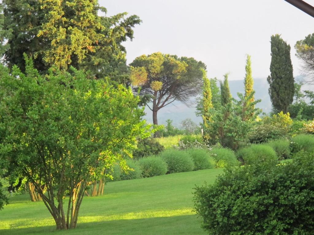 La Palazzetta Del Vescovo Guest House Fratta Todina Eksteriør bilde