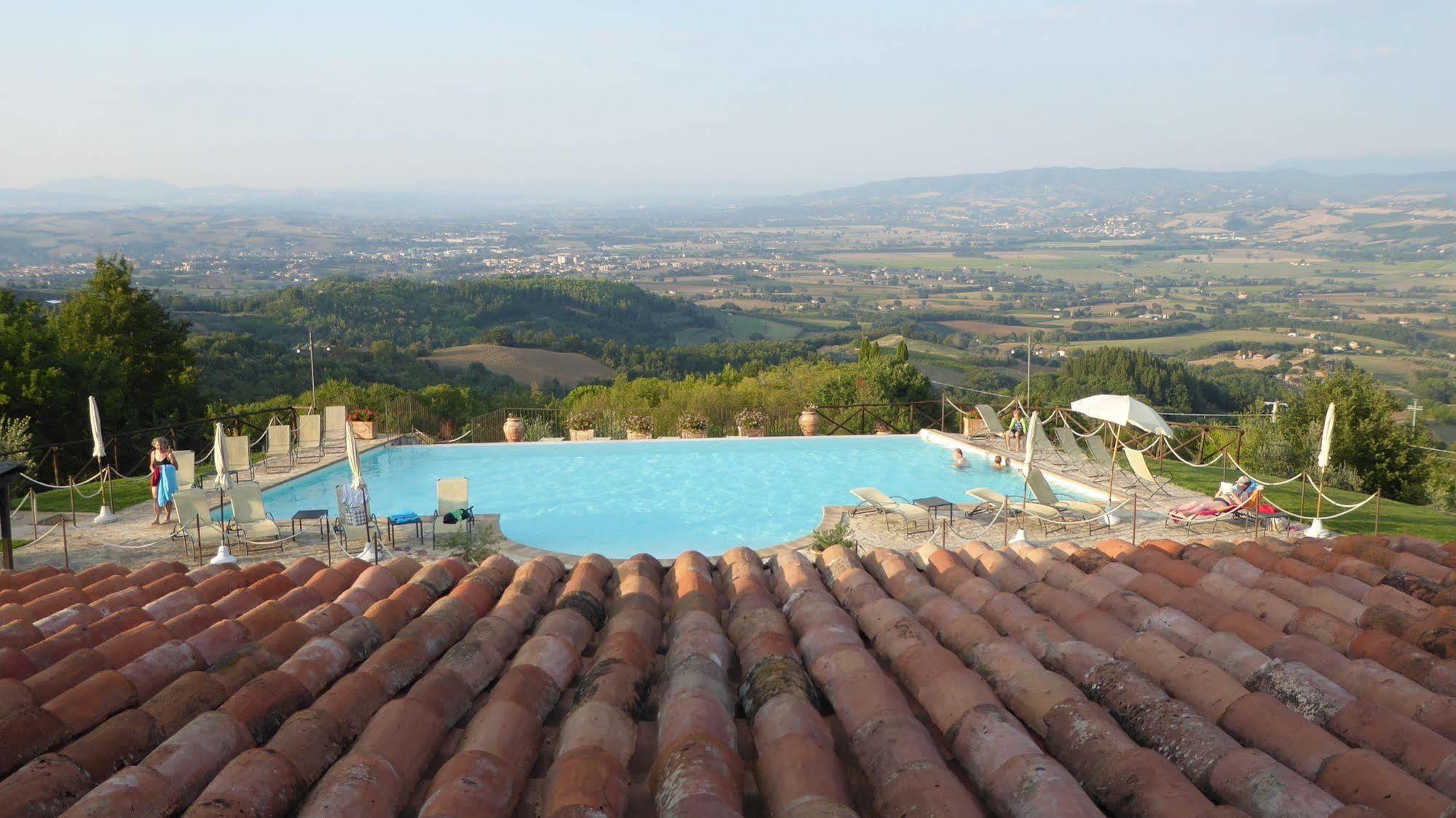 La Palazzetta Del Vescovo Guest House Fratta Todina Eksteriør bilde