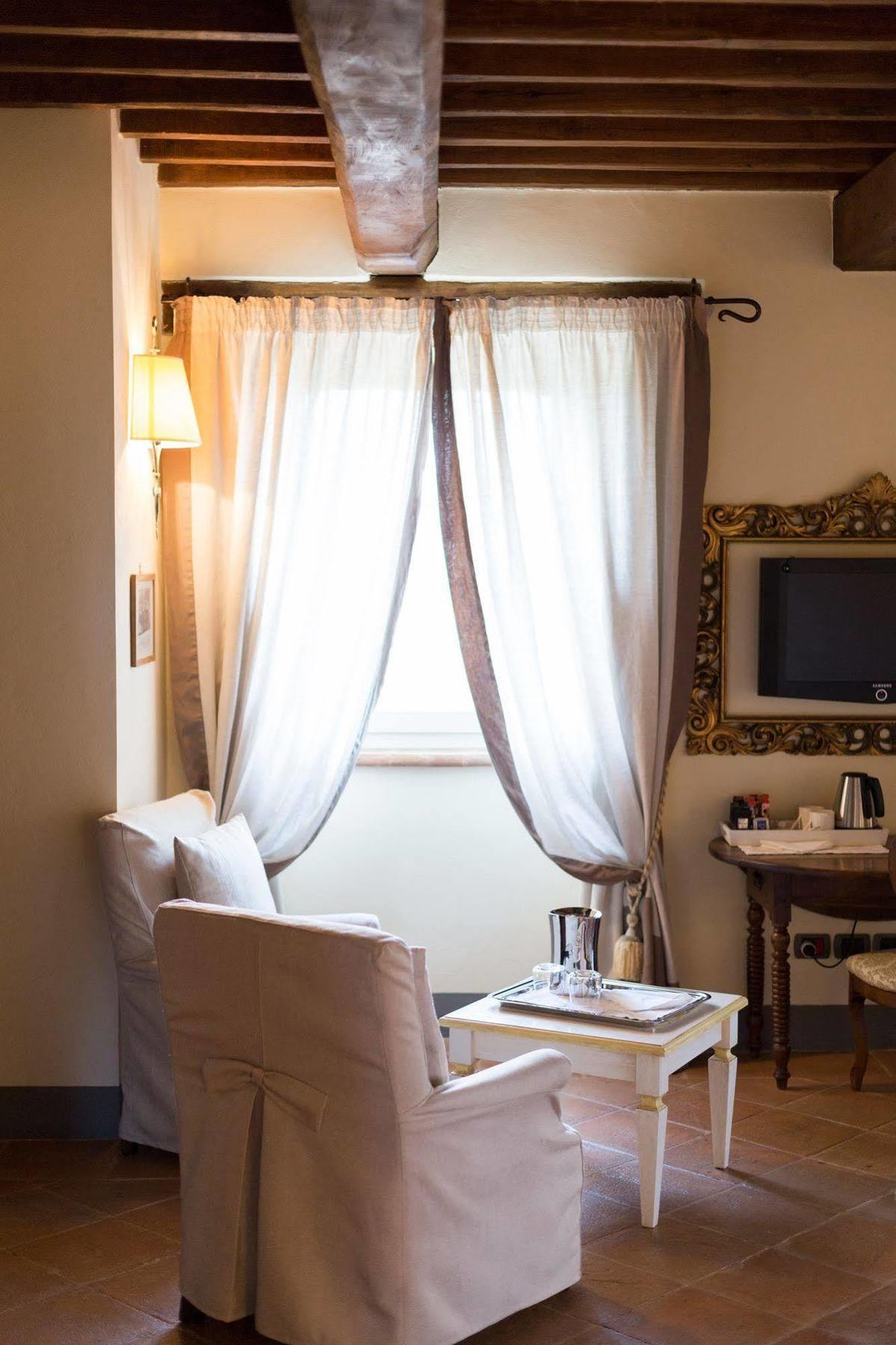 La Palazzetta Del Vescovo Guest House Fratta Todina Eksteriør bilde